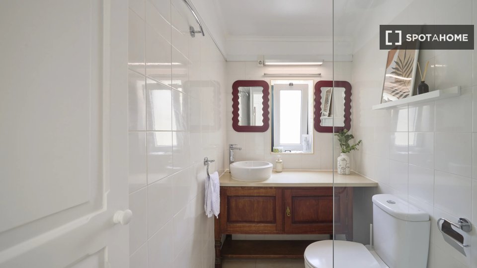 Apartment Lisbon, 1 bed — photo 14