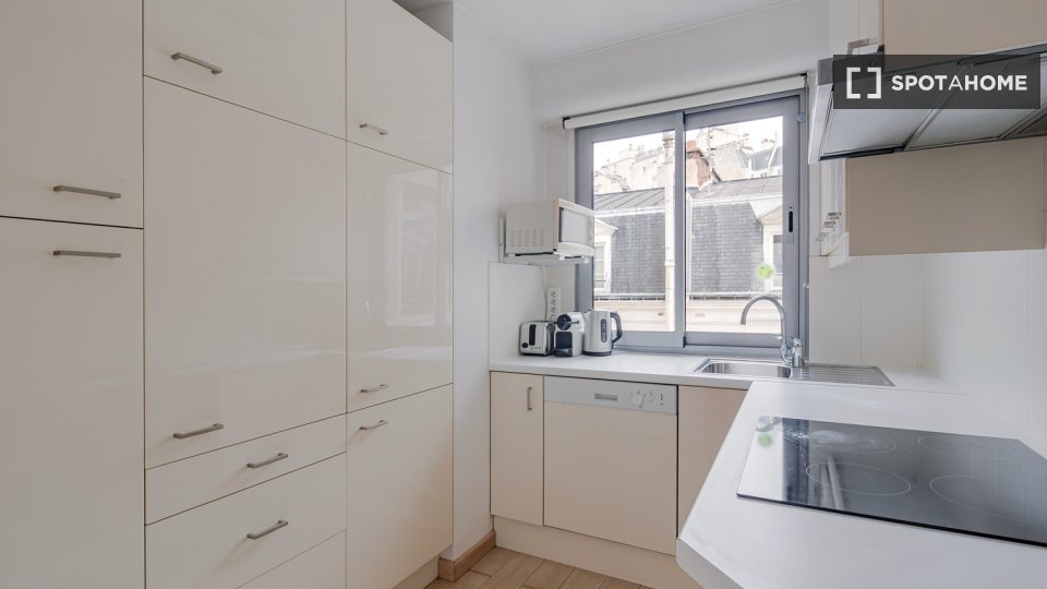 Apartment Paris, 2 beds, 61m² — photo 13