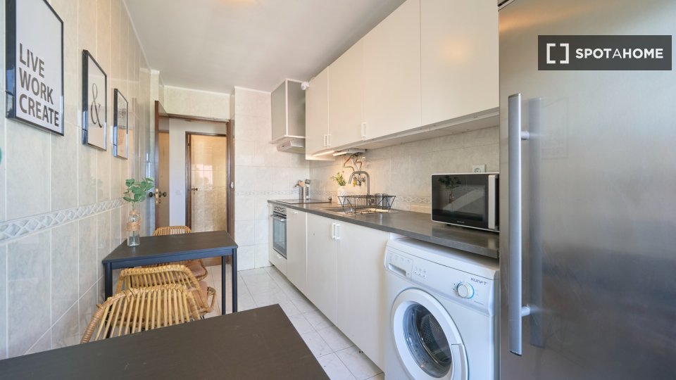 Double room Lisbon, 5 beds — photo 2