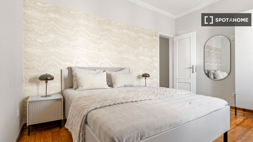 Double room Lisbon, 8 beds — photo 11