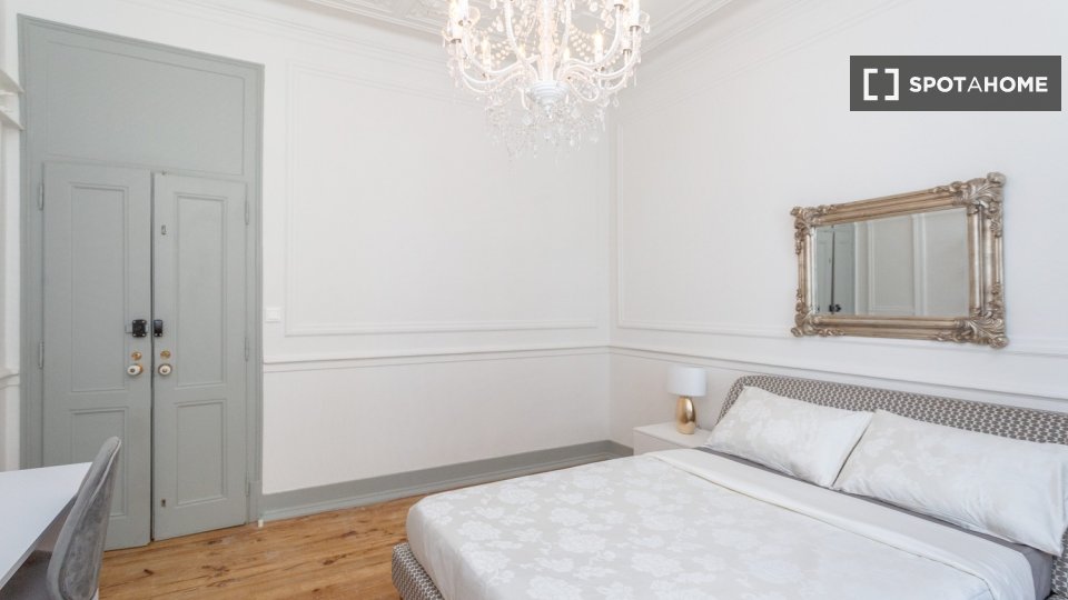 Double room Lisbon, 6 beds — photo 7