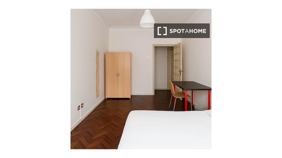 Double room Lisbon, 7 beds — photo 30