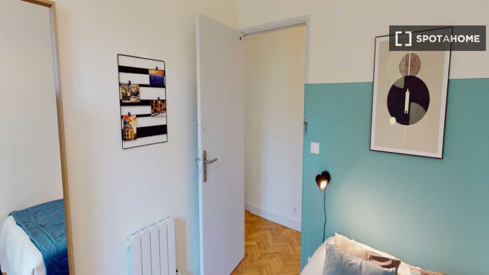 Double room Paris, 5 beds, 110m² — photo 12