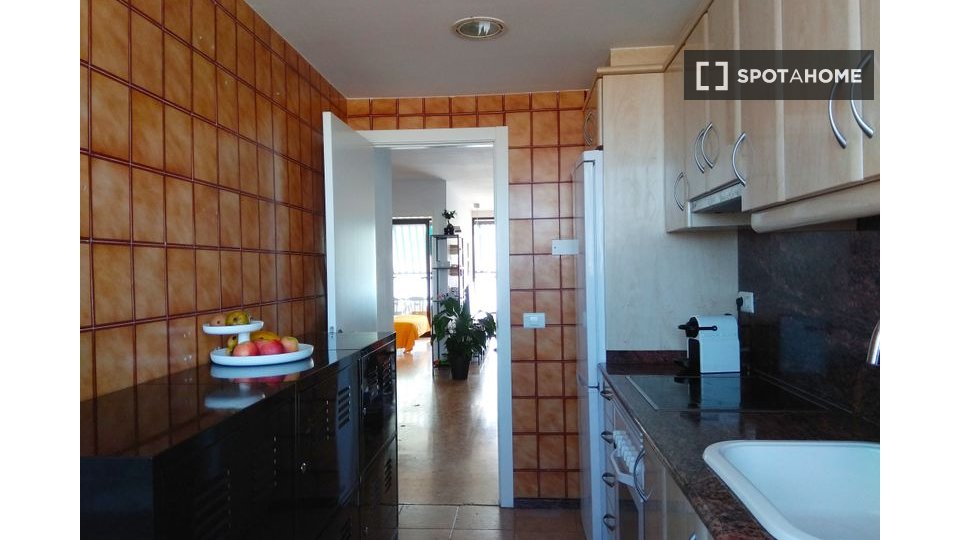 Apartment Valencia, 2 beds, 80m² — photo 14