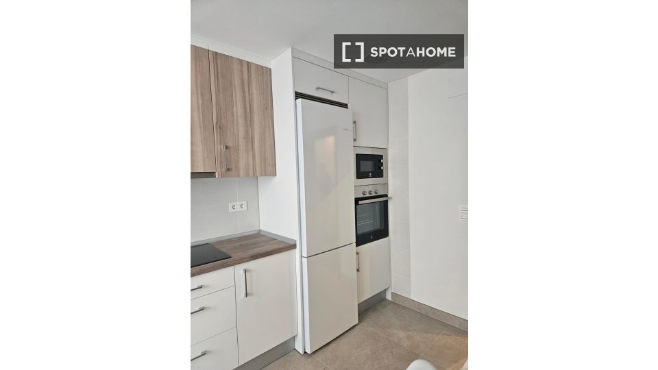 Double room Zaragoza, 4 beds, 114m² — photo 5