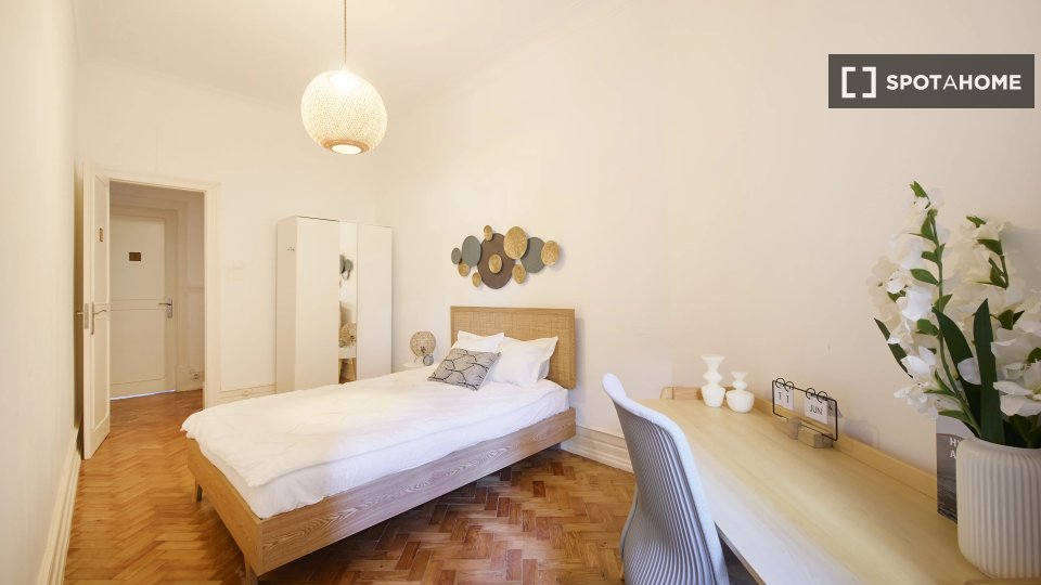 Double room Lisbon, 10 beds — photo 3
