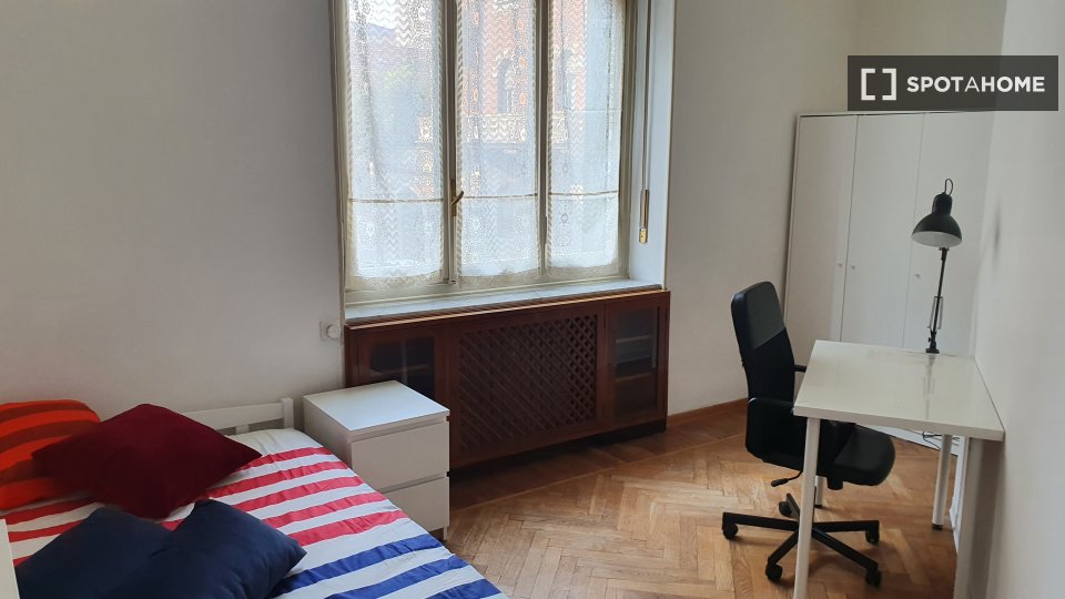 Camera doppia Torino, 6 camere, 182m² — foto 10