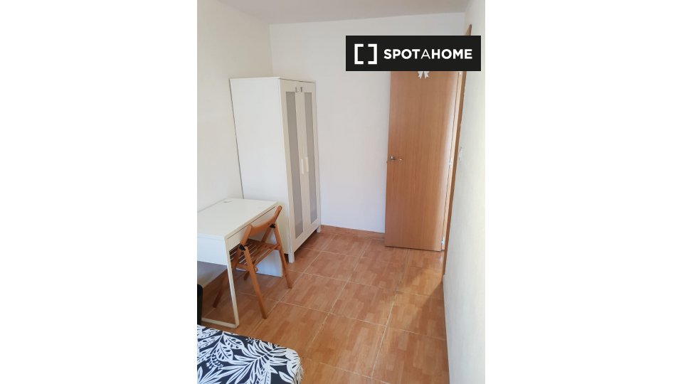 Double room Barcelona, 4 beds, 75m² — photo 11