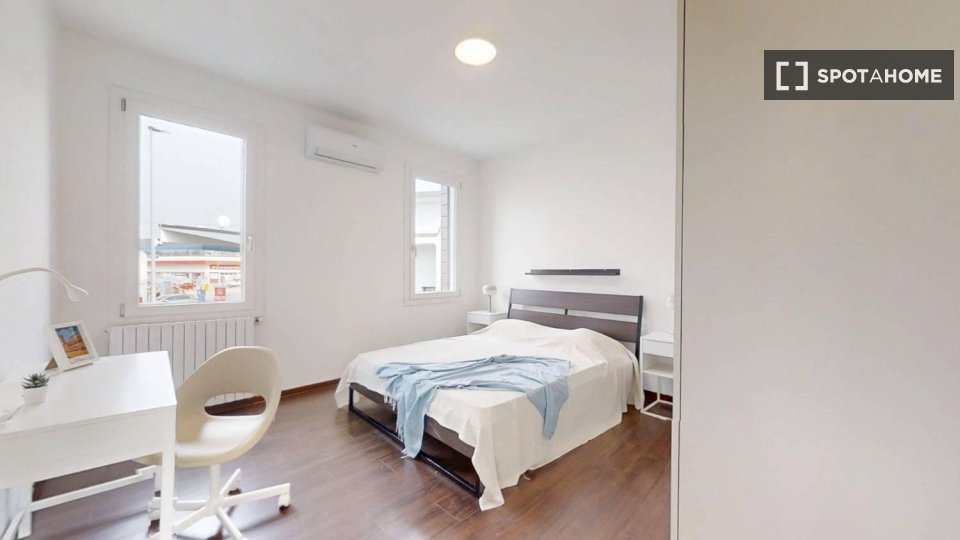 Double room Padua, 2 beds — photo 23