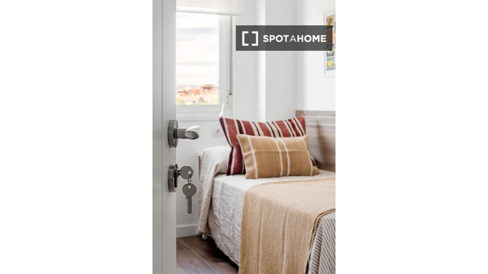 Apartment Madrid, 4 beds, 115m² — photo 13