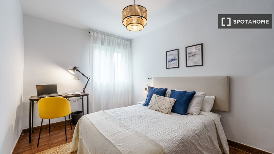 Double room Malaga, 10 beds, 258m² — photo 19