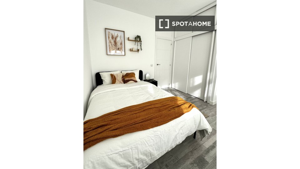 Double room Madrid, 7 beds — photo 10