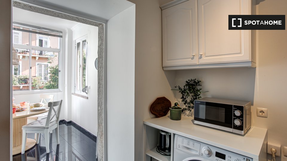 Apartment Lisbon, 2 beds — photo 10
