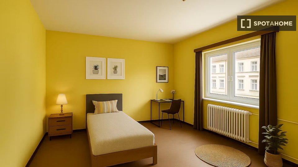 Double room Berlin, 4 beds, 75m² — photo 8