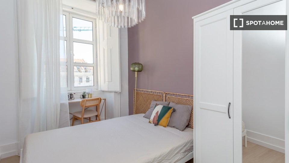 Double room Lisbon, 9 beds — photo 52