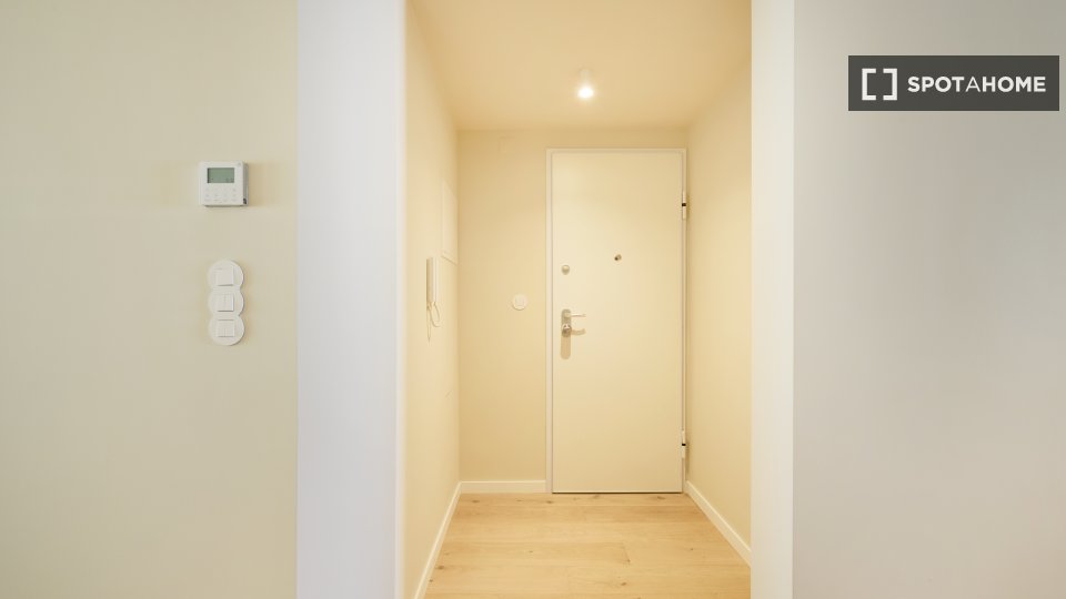 Apartment Lisbon, 1 bed — photo 13