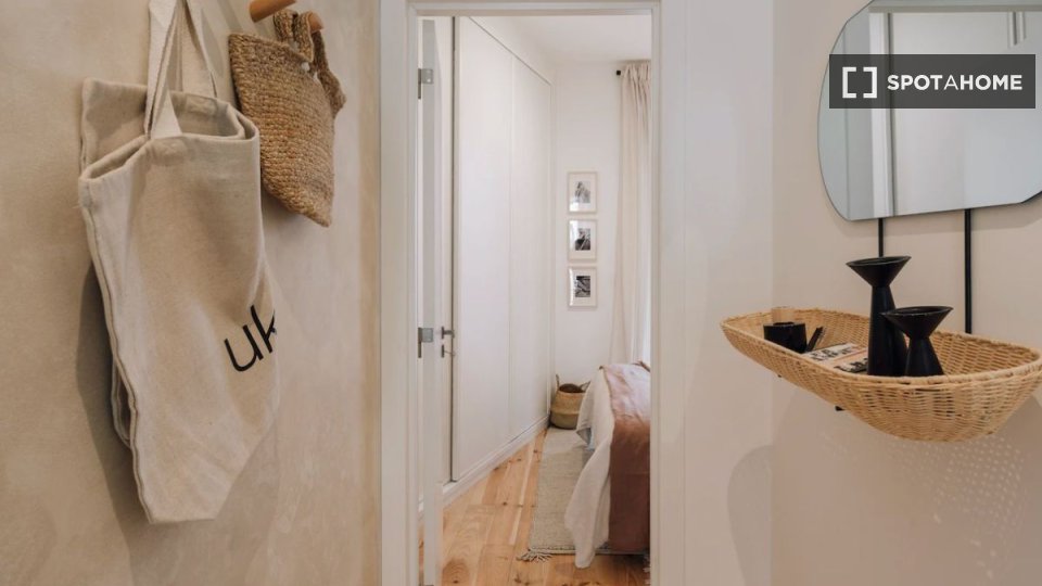 Apartment Lisbon, 1 bed — photo 9