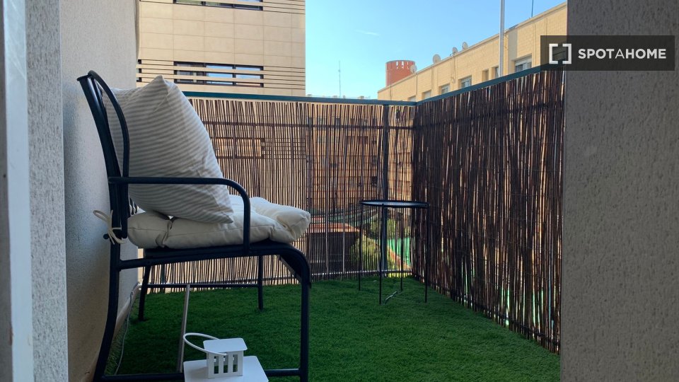 Double room Barcelona, 4 beds, 85m² — photo 18