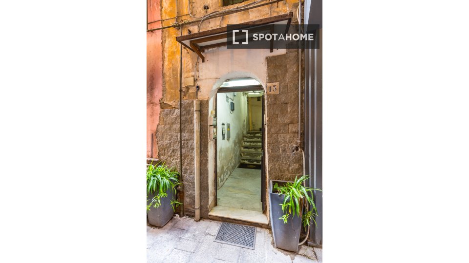 Apartment Naples, 1 bed — photo 18