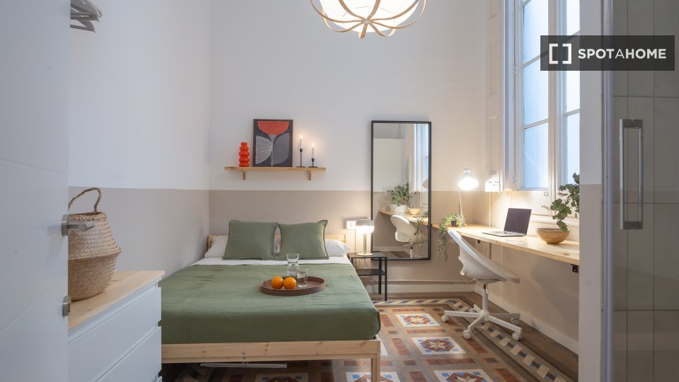 Double room Barcelona, 8 beds, 239m² — photo 5