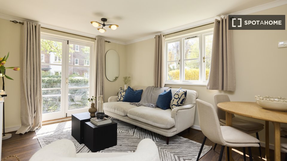 Apartment London, 2 beds, 61m² — photo 14