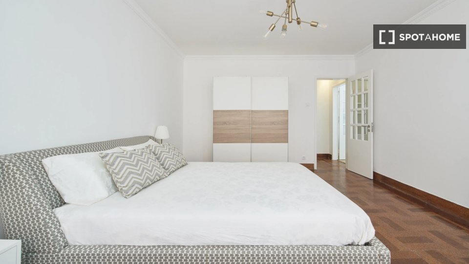 Double room Lisbon, 7 beds — photo 14