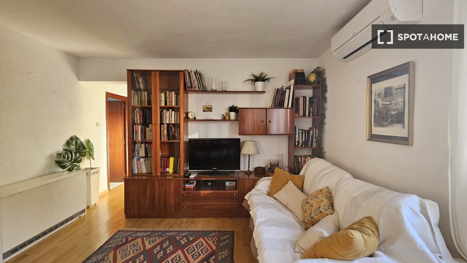 Apartment Madrid, 2 beds, 64m² — photo 10