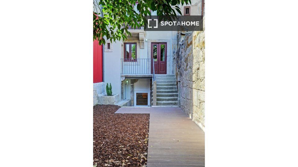 Apartment Porto, 1 bed, 110m² — photo 3