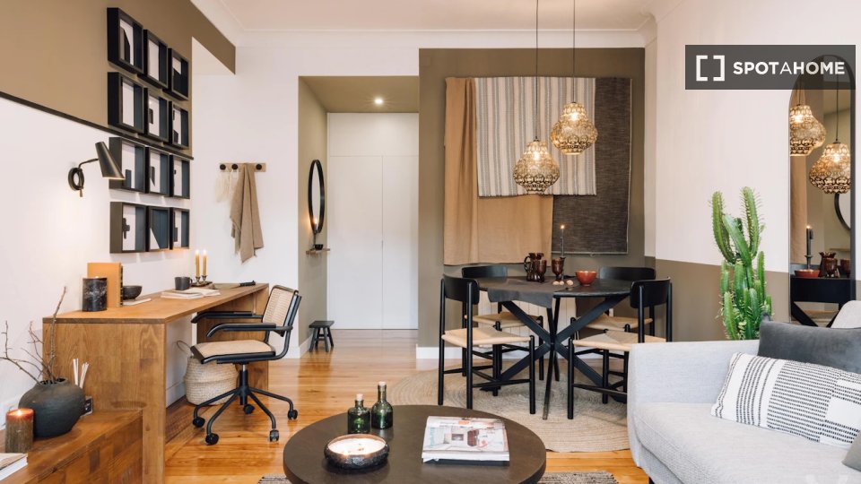 Apartment Lisbon, 2 beds, 66m² — photo 7