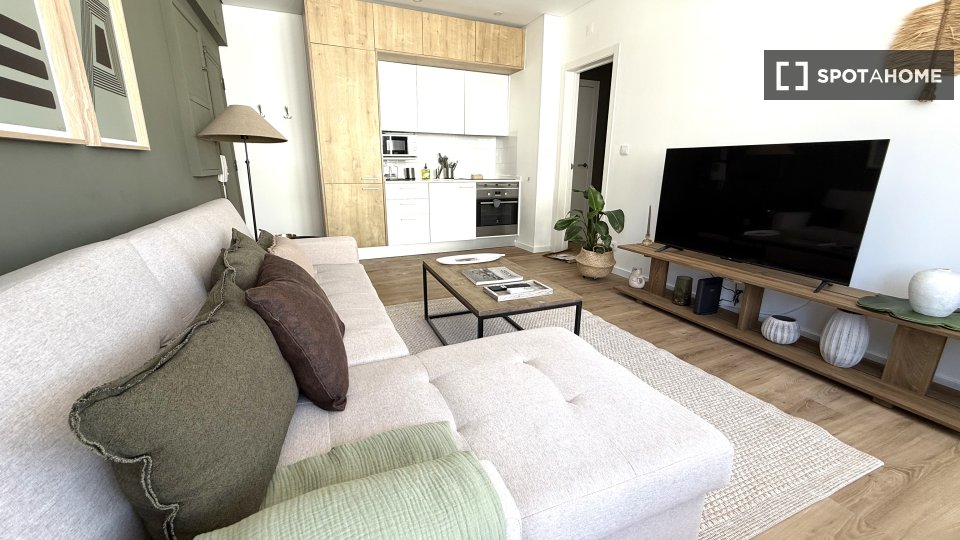 Apartment mono Lisbon, 1 bed, 45m² — photo 23