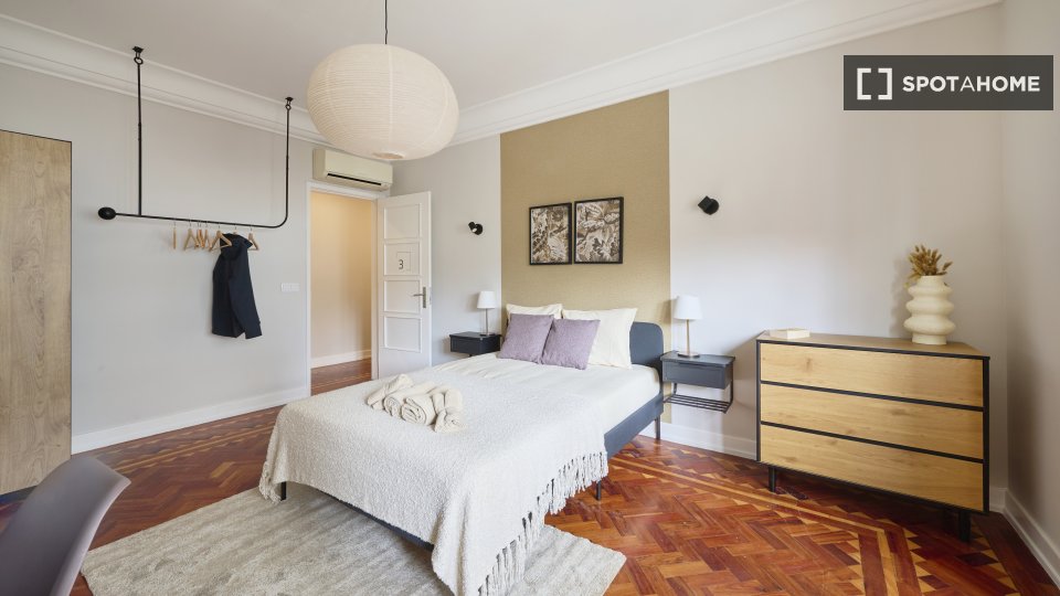 Double room Lisbon, 6 beds — photo 3