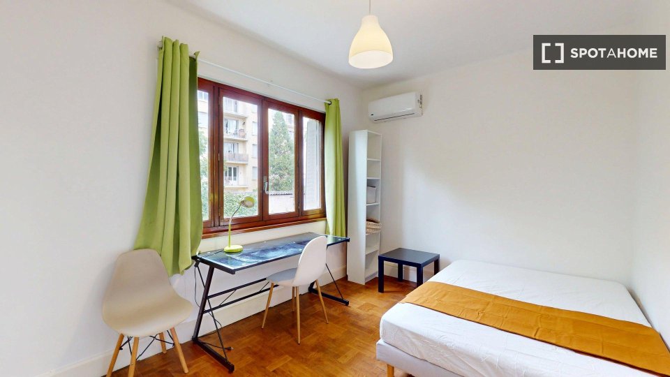 Double room Lyon, 6 beds, 116m² — photo 10