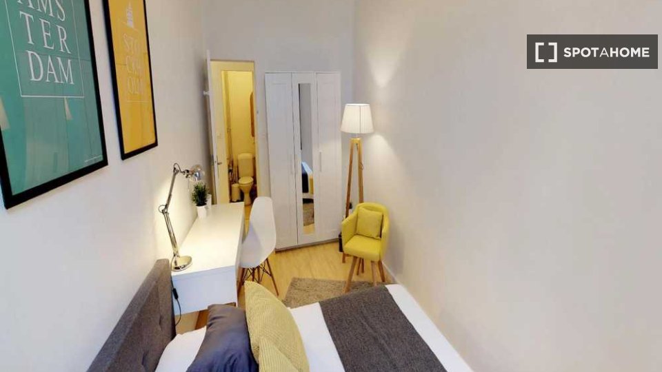 Double room Lyon, 4 beds, 80m² — photo 22