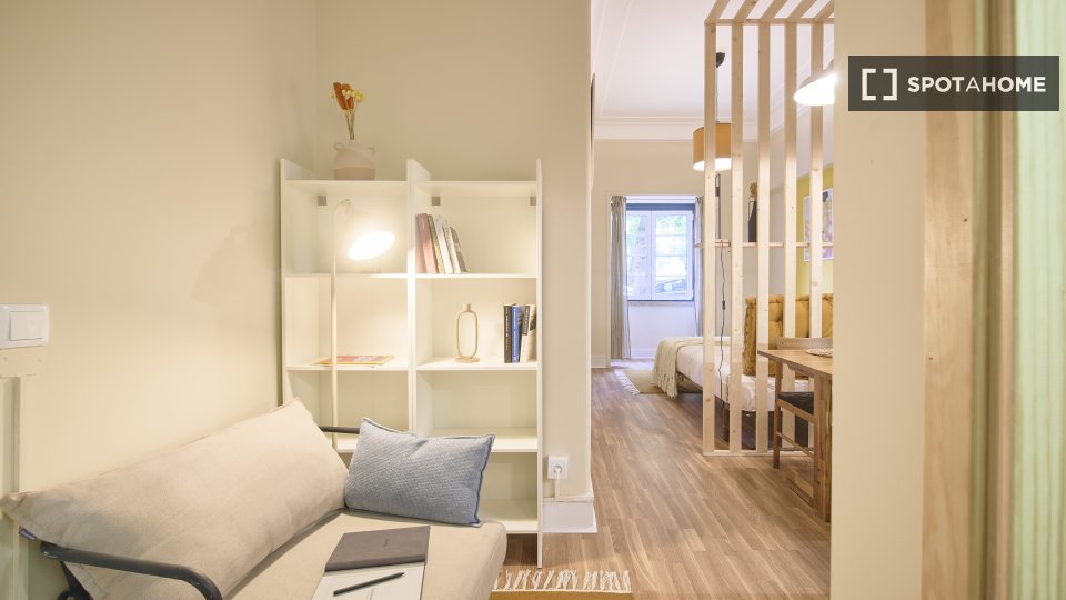 Apartment mono Lisbon — photo 11