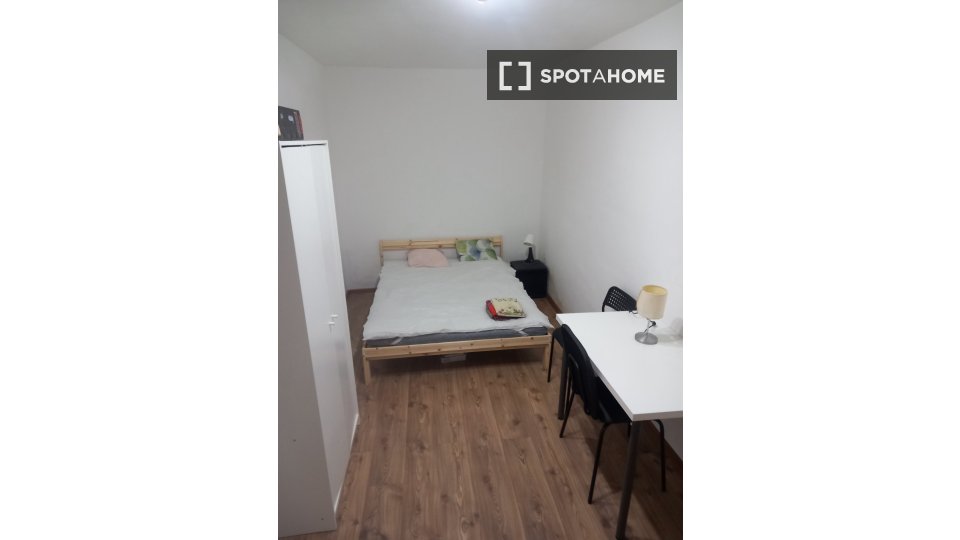 Double room Budapest, 6 beds, 80m² — photo 16