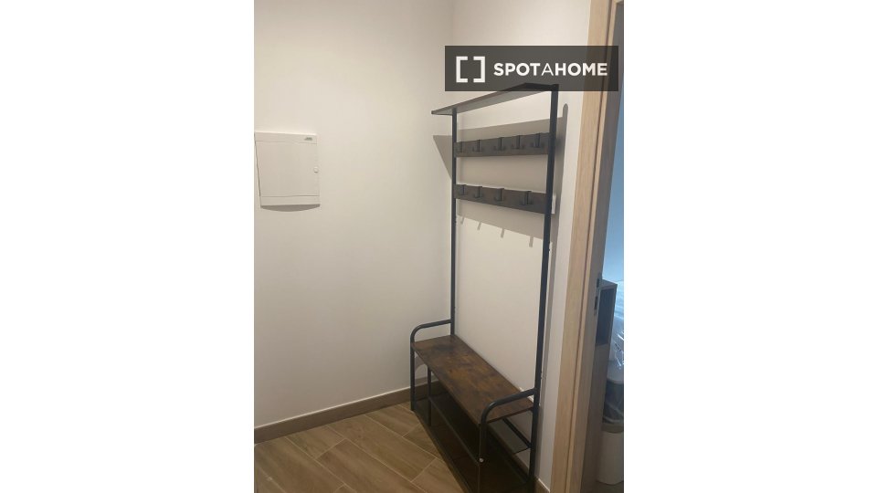 Apartment Valencia, 4 beds, 100m² — photo 13