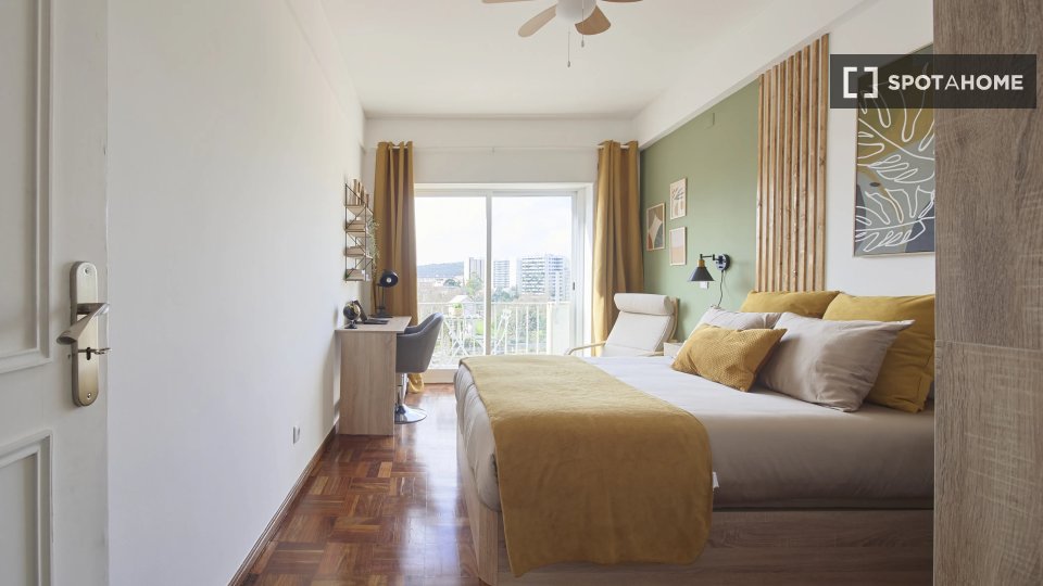 Double room Lisbon, 7 beds — photo 11