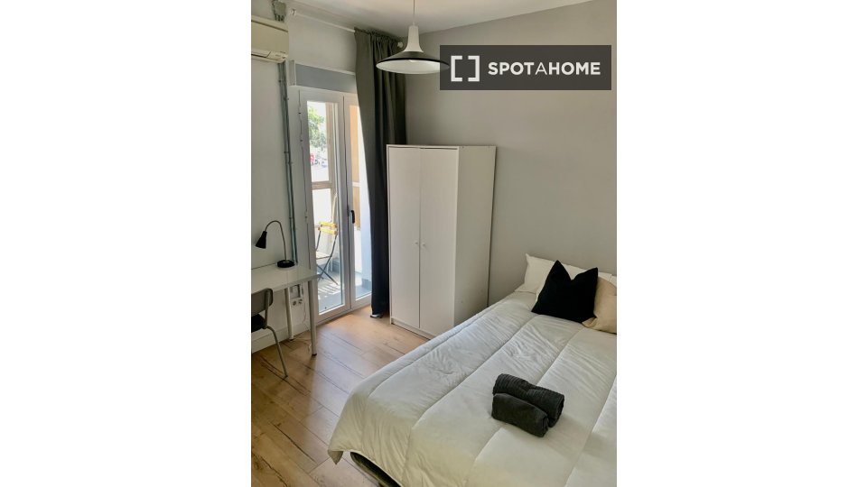 Double room Madrid, 6 beds — photo 7