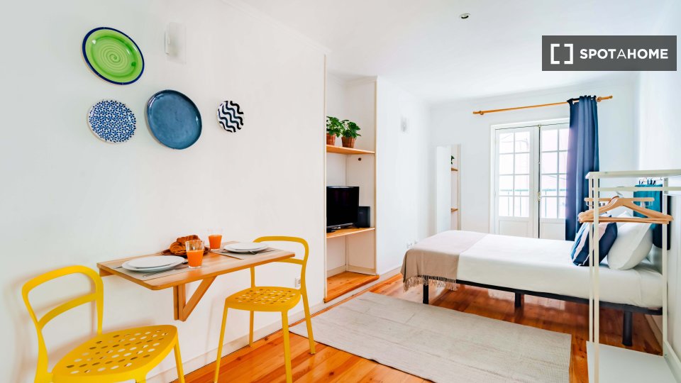 Apartment mono Lisbon — photo 15