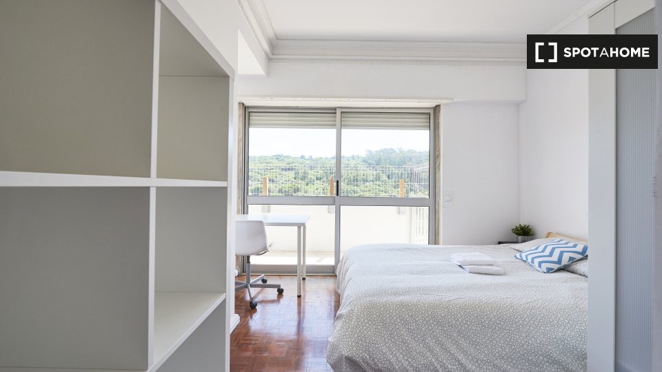 Double room Lisbon, 8 beds — photo 3