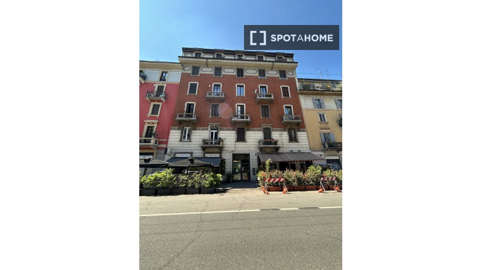Apartment Milan, 1 bed, 55m² — photo 1