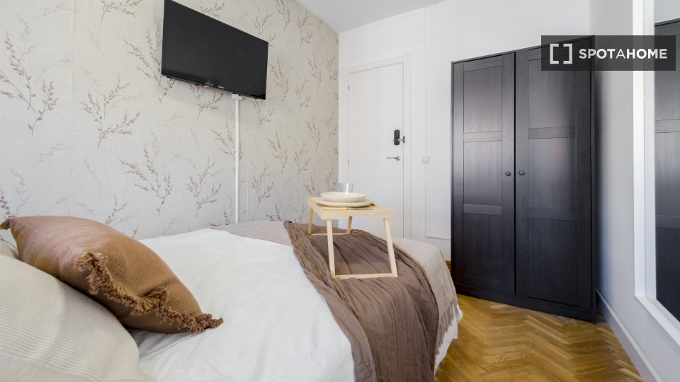 Double room Madrid, 7 beds — photo 2