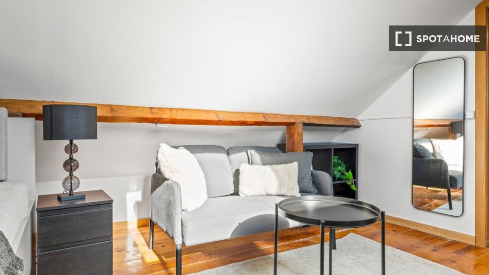 Double room Lisbon, 8 beds — photo 1