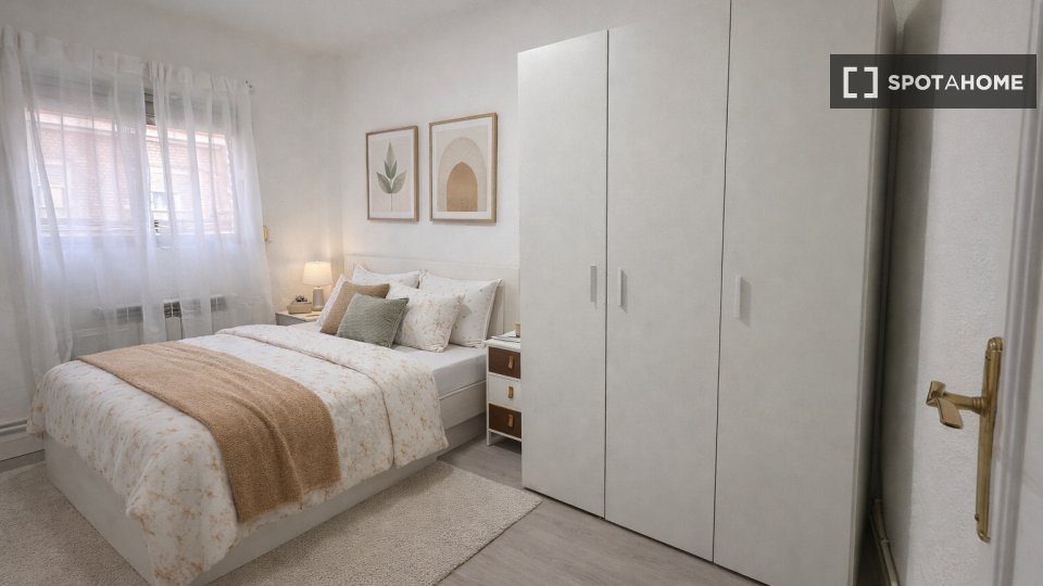 Habitación en piso compartido en San Sebastián, Madrid