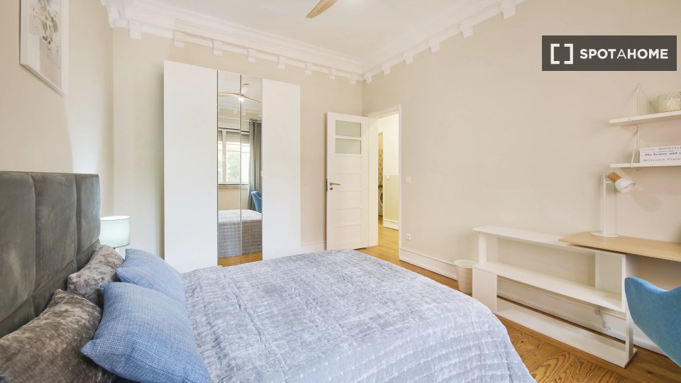 Double room Lisbon, 6 beds — photo 4