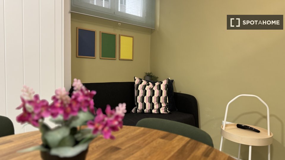 Apartment Madrid, 2 beds, 40m² — photo 18