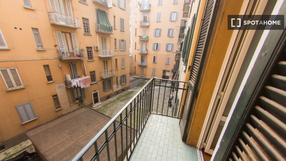 Double room Milan, 1 bed, 140m² — photo 4