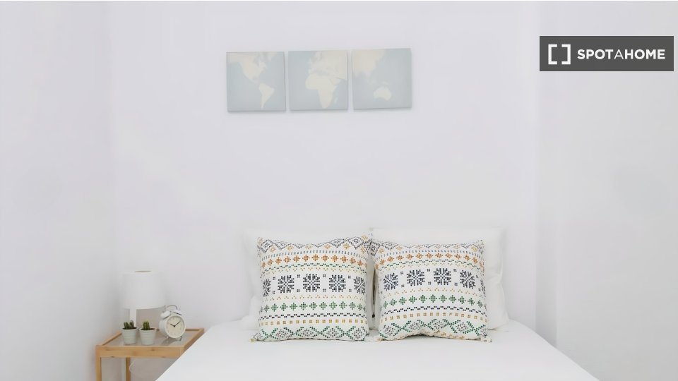 Double room Madrid, 6 beds — photo 30