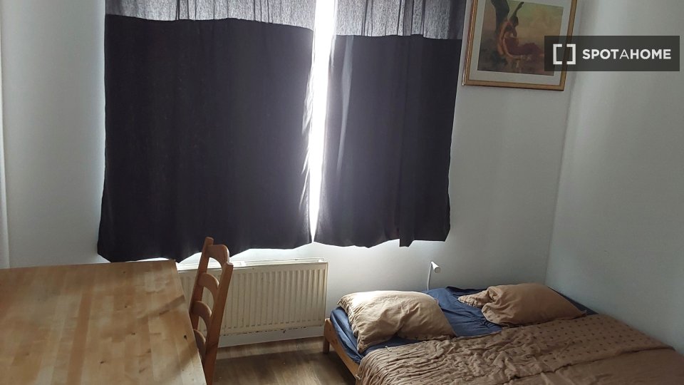 Double room Brussels, 6 beds — photo 29