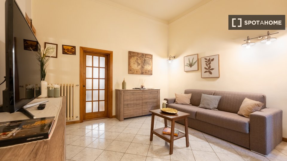 Apartment Florence, 1 bed, 58m² — photo 2